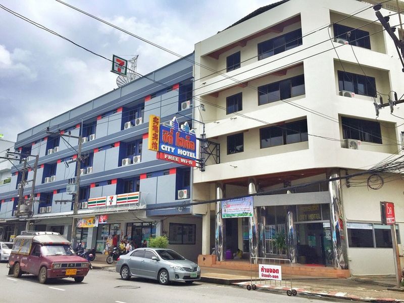 甲米城市酒店 外观 照片